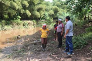 MORADORES DE SAN PEDRO DE LA ‘Y’ PIDEN FUMIGACIÓN Y SOLUCIÓN A INUNDACIÓN POR CRECIDA DE RÍO CHILA