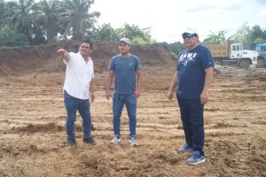 ALCALDE AFIRMA QUE TRABAJARÁ POR LOS VALENCIANOS HASTA EL ÚLTIMO DÍA DE SU GESTIÓN DURANTE RECORRIDO POR TRABAJOS PARA LA CONSTRUCCIÓN DE NUEVO CEMENTERIO