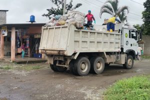 CONTINÚA LA RECOLECCIÓN DE DESECHOS SÓLIDOS EN SECTORES URBANOS DE VALENCIA