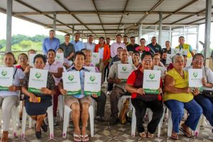 MUNICIPIO DE VALENCIA REALIZÓ ENTREGA DE ESCRITURAS.